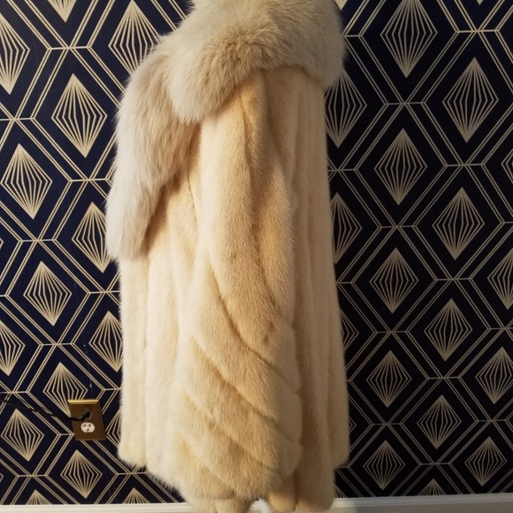 White Fur Coat - Real Fur! Custom 50's - Picture 5 of 5